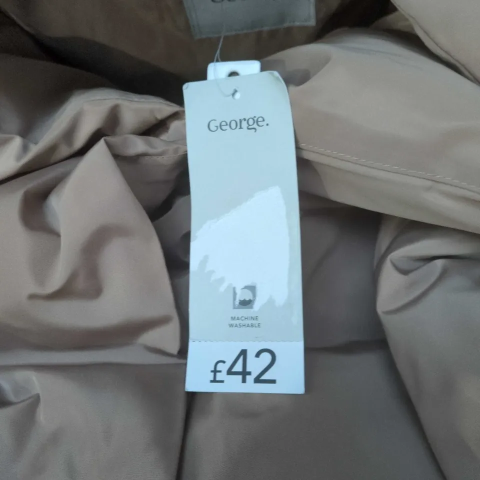 GEORGE BEIGE PUFFER COAT – UK 20-22 (EU 48-50)