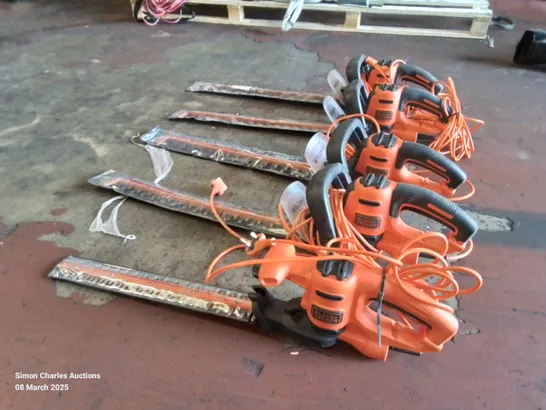 Lot 244: 5 CORDED BLACK+DECKER HEDGE TRIMMERS. - 5107393 | Simon