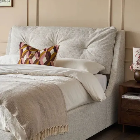 BOXED DANETTI SIESTA NATURAL CHUNKY CHENILLE FABRIC KING OTTOMAN STORAGE BED (4 BOXES)