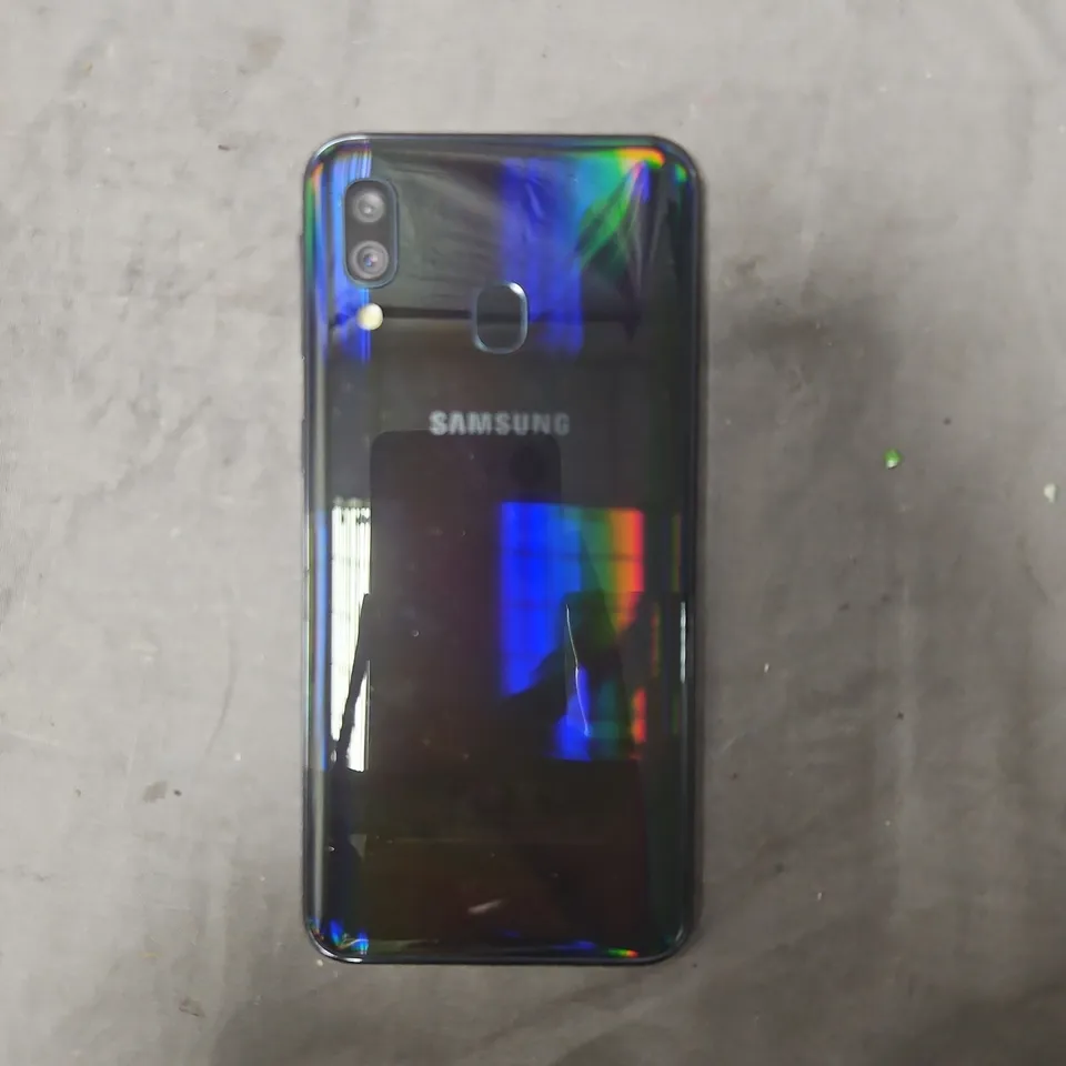 SAMSUNG GALAXY A40 (BOXED)