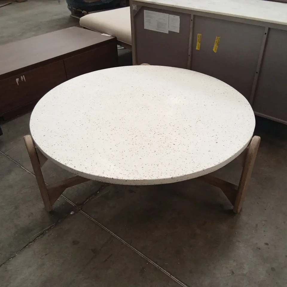DESIGNER LARGE ROUND OUTDOOR COFFEE TABLE