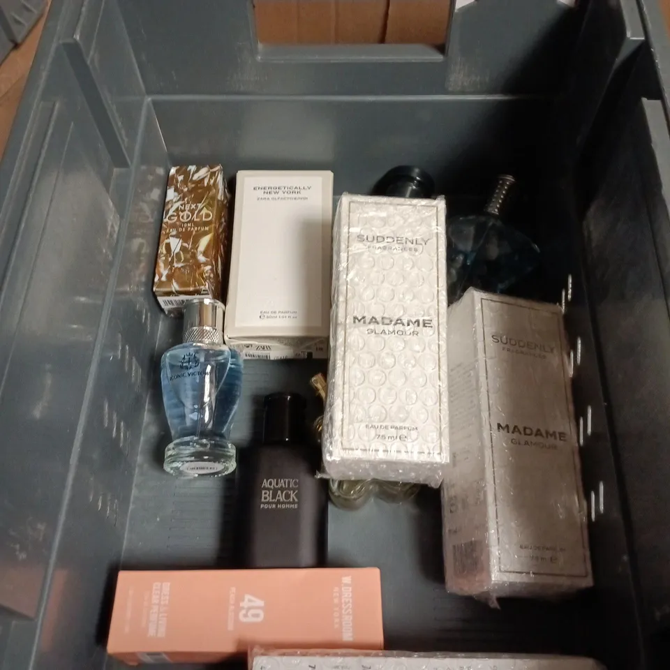APPROXIMATELY 10 ASSORTED PERFUMES INCLUDING MADAME GLAMOUR AND NEXT GOLD 