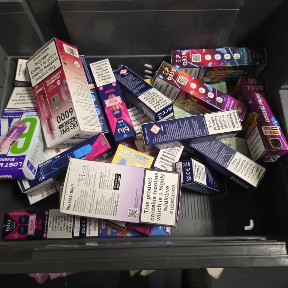 APPROXIMATELY 40 ASSORTED E-CIGARETTE PRODUCTS TO INCLUDE - LOST MARY AND RIOT CONNEX