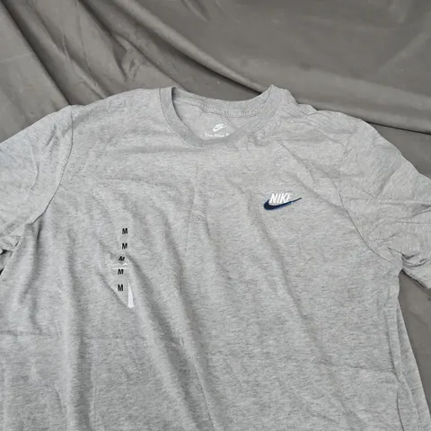 NIKE THE TEE GREY T-SHIRT – MEN'S SIZE M