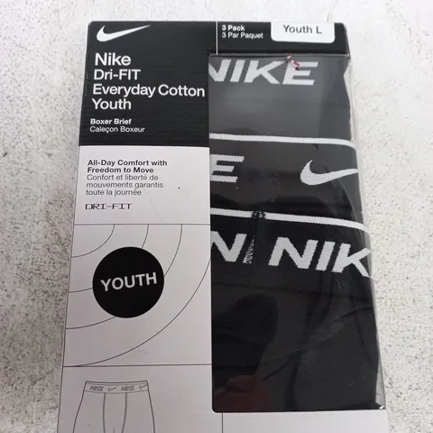 NIKE DRI-FIT EVERYDAY COTTON YOUTH BOXER BRIEFS – YOUTH L
