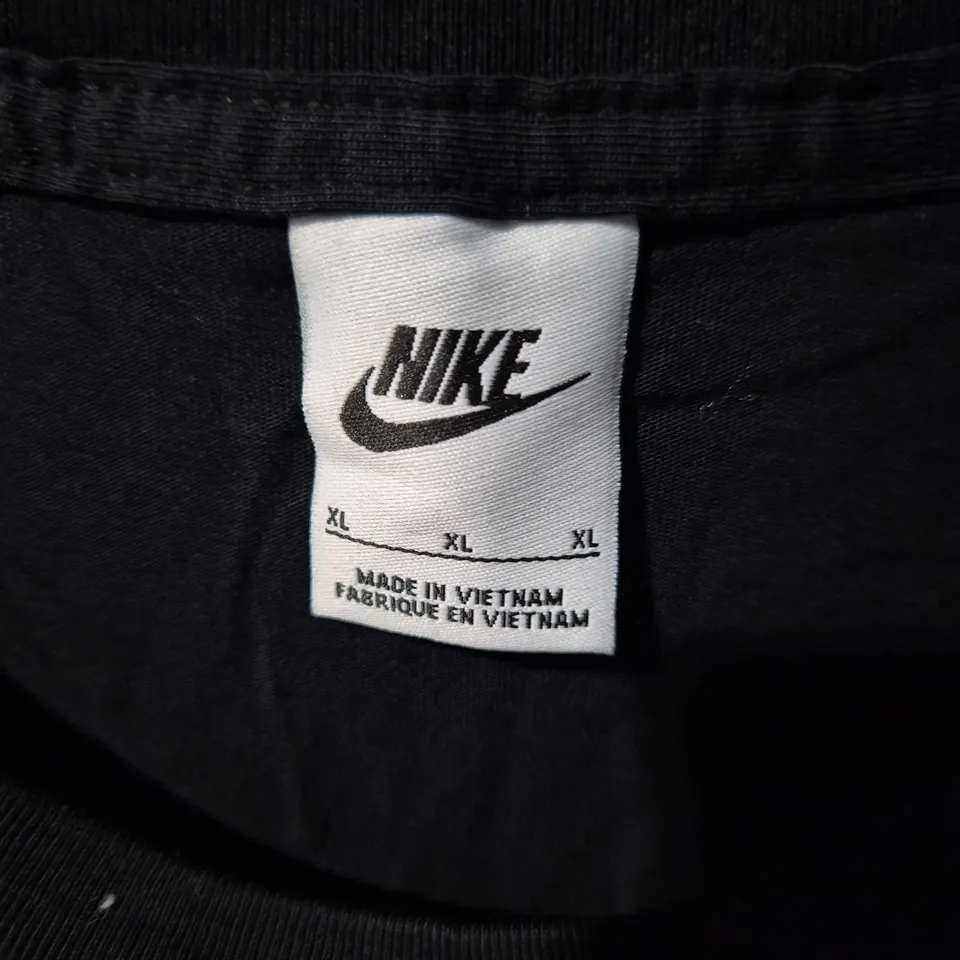 NIKE T-SHIRT, BLACK, XL