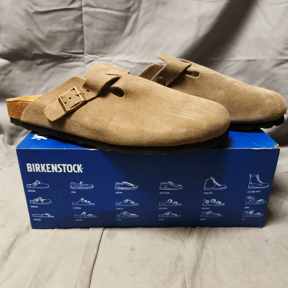 BOXED PAIR OF BIRKENSTOCK BOSTON BS SHOES IN TAUPE SIZE EU 46