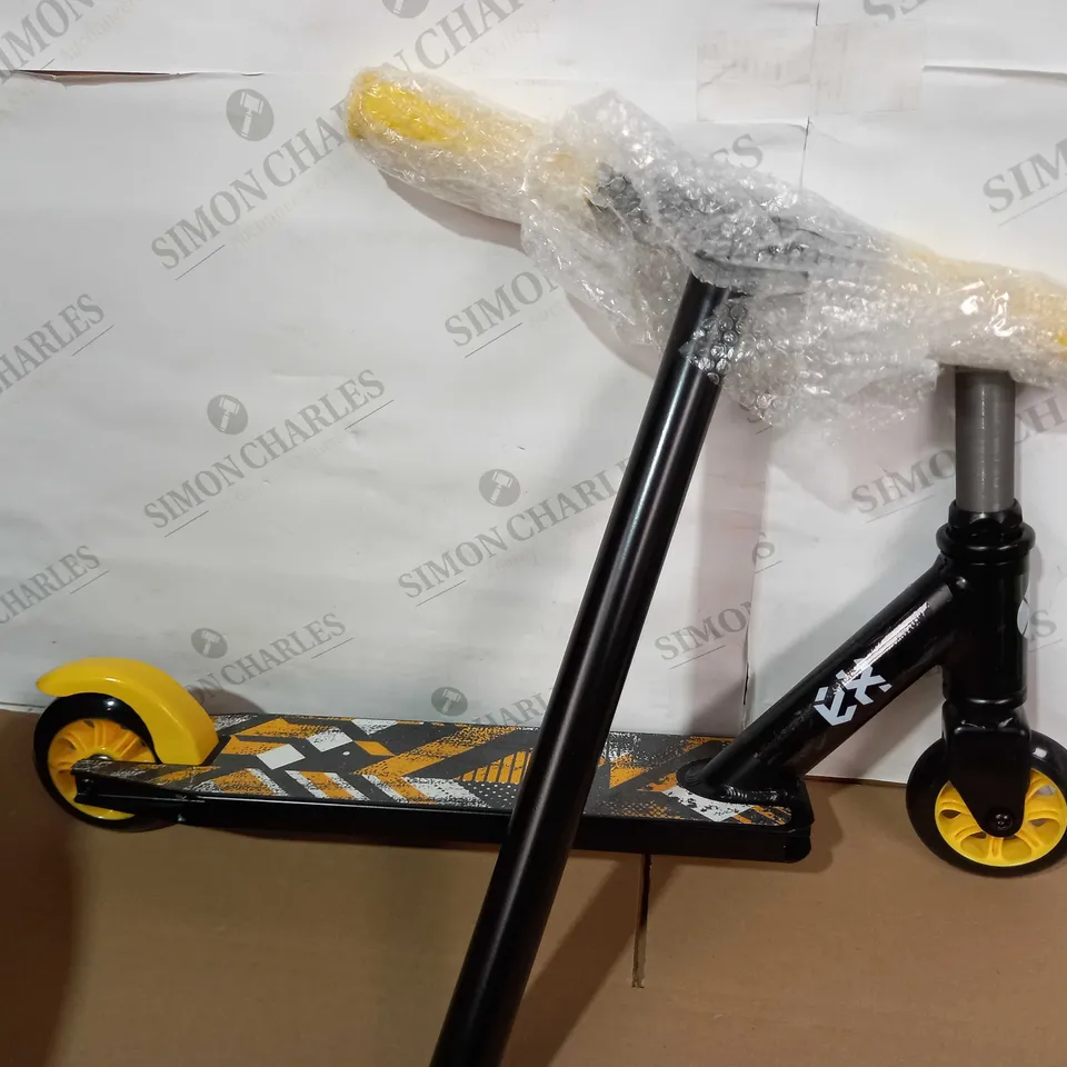 STUNTED URBAN EX STUNT SCOOTER RRP £34.99