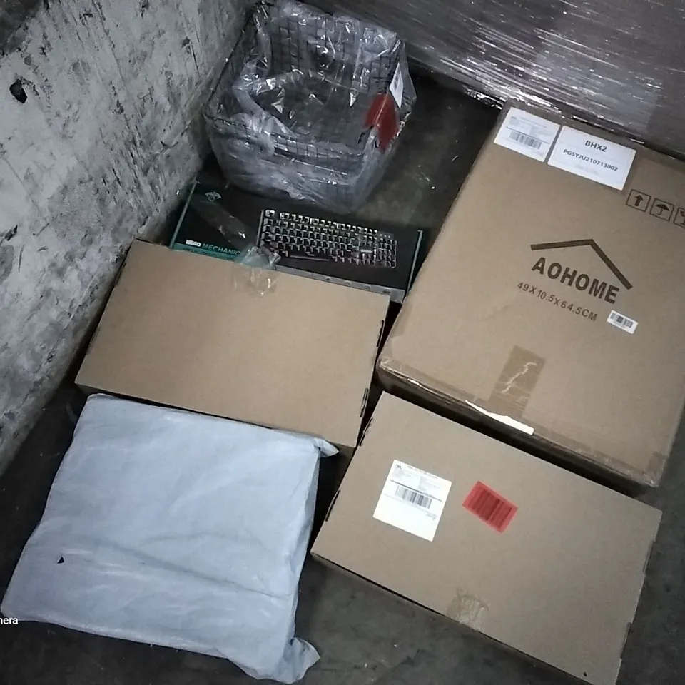 PALLET OF ASSORTED ITEMS INCLUDING AOHOME, M-DESIGN WIRE MESH BASKET, LEAVEN METAL PANEL KEYBOARD, ERIDANUS KITCHEN SINK MIXER, M-DESIGN CLEAR STORAGE CONTAINER