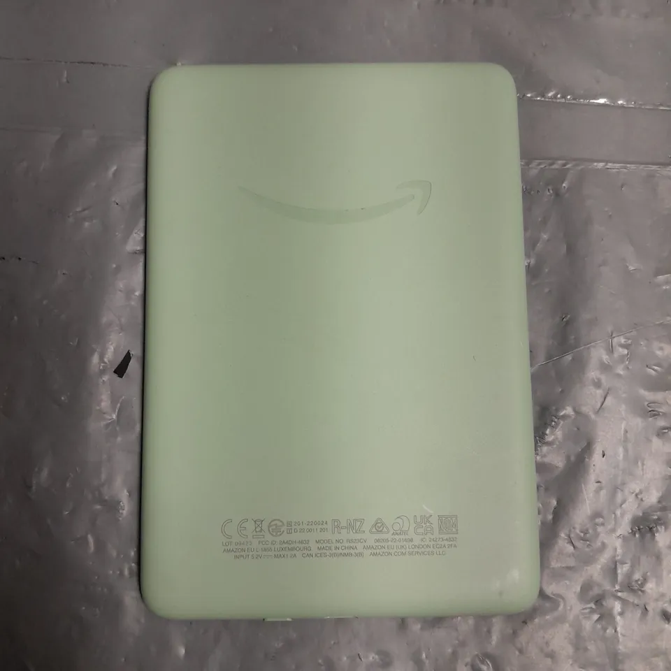 UNBOXED KINDLE E-READER IN GREEN - RS23CV