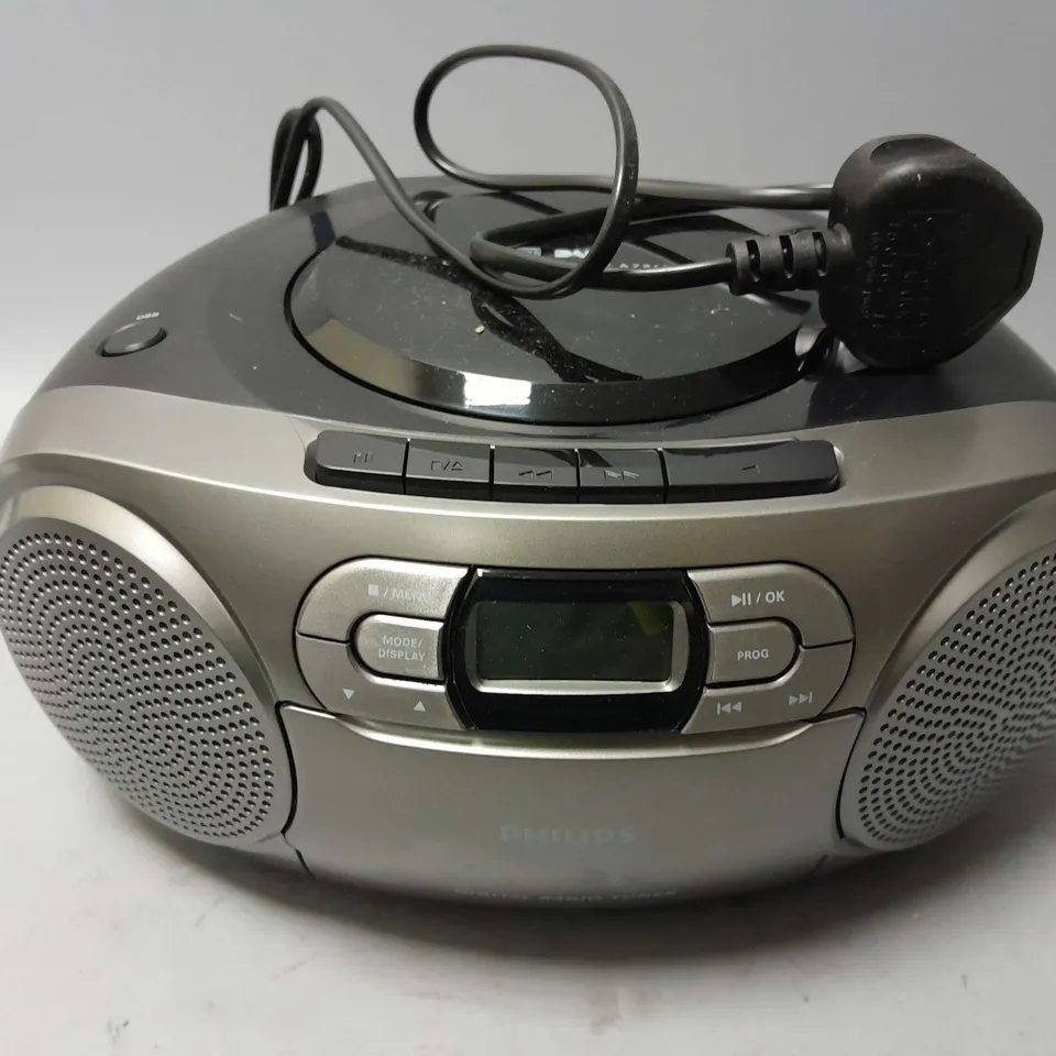 BOXED PHILIPS AZB600 CD SOUNDMACHINE