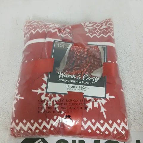 WARM & COSY NORDIC SHERPA BLANKET – RED, 130 X 180 CM