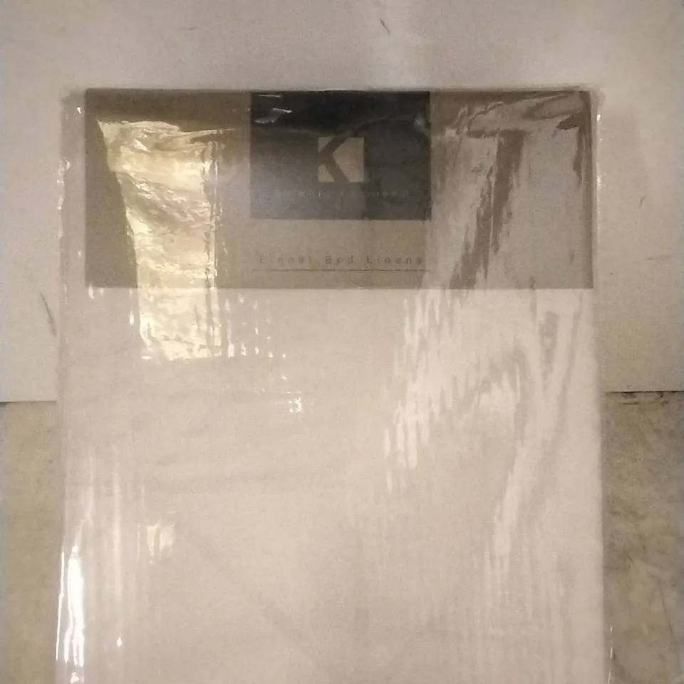 BOXED KELLY HOPPEN SUPERKING DUVET SET WITH 4 PILLOW CASES (GREY GEO) 