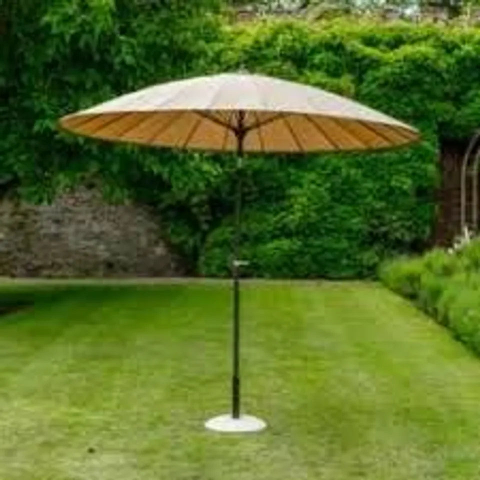 BOXED LAGO 2.56m OUTDOOR TRADITIONAL PARASOL (1 BOX)