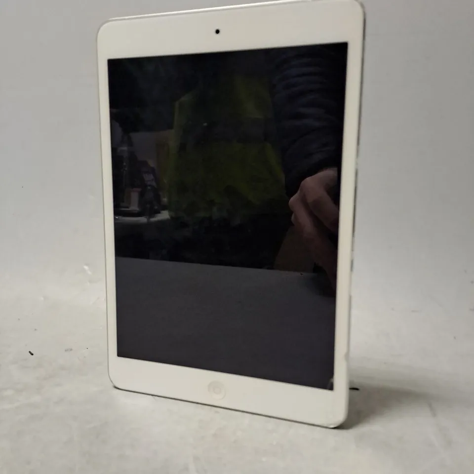 APPLE IPAD A1489