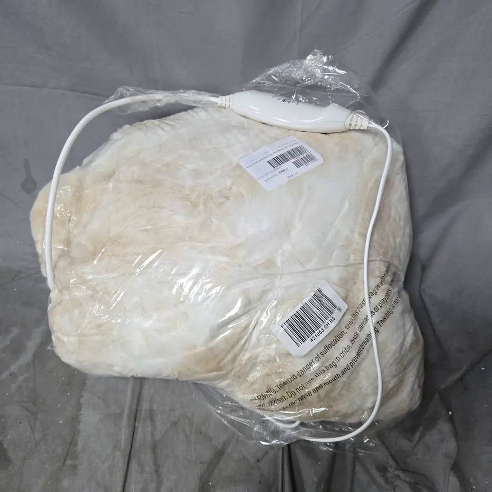 COZEE HOME LUXURY RUCHED FAUX FUR AND VELVETSOFT HEATED THROW