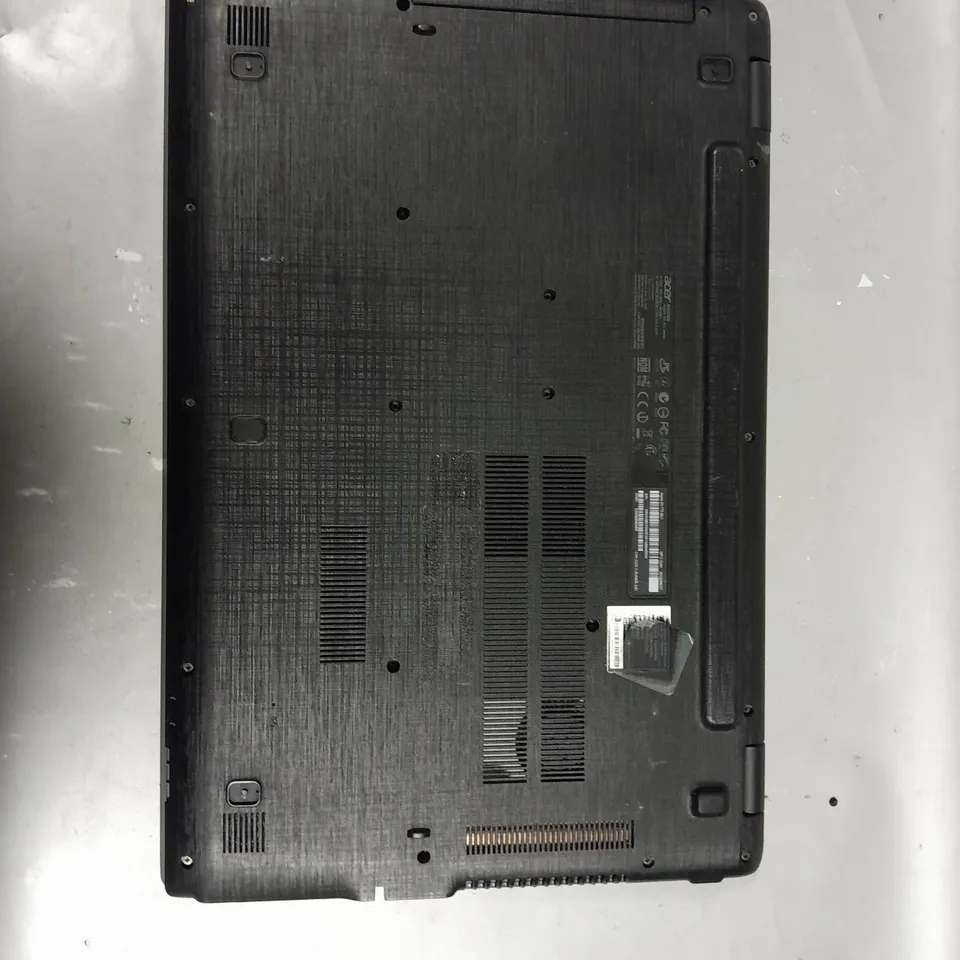 BLACK ACER ASPIRE E5-722 SERIES MODEL NO N15W1