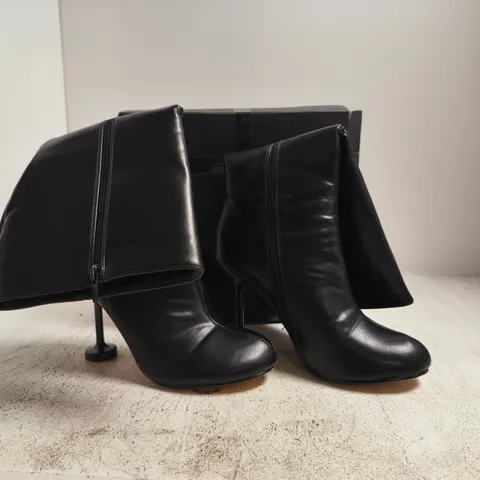 BOXED PAIR OF EGO HEELED KNEE HIGH BOOTS IN BLACK SIZE UK 5