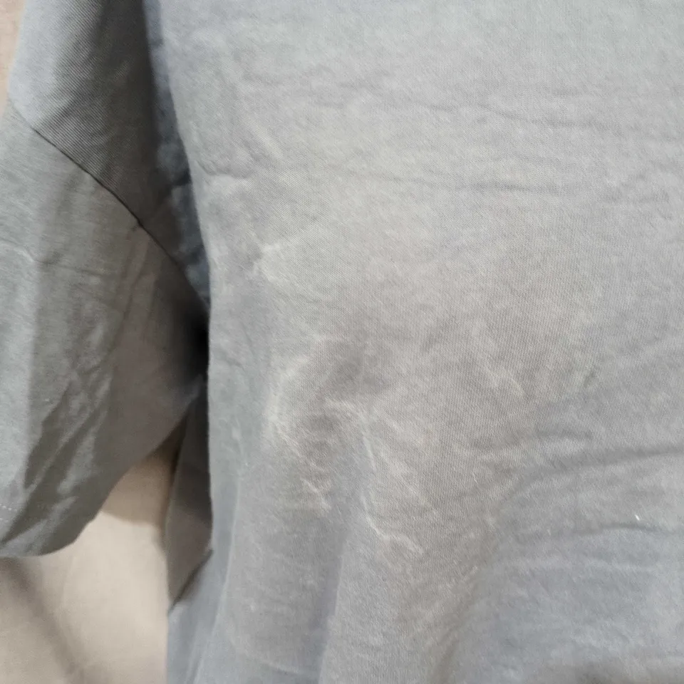 GYMSHARK T-SHIRT – DARK BLUE-GREY, BACK GLOBE PRINT, SIZE XL