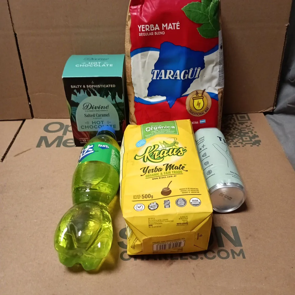 TOTE OF APPROXIMATELY 10 ASSORTED FOOD/DRINK ITEMS TO INCLUDE TRIP MINDFUL BLEND SICILIAN LEMON, TARAGUI REGULAR BLEND 2.2LB, DIVINE SALTED CARAMEL HOT CHOCOLATE, FANTA ETC
