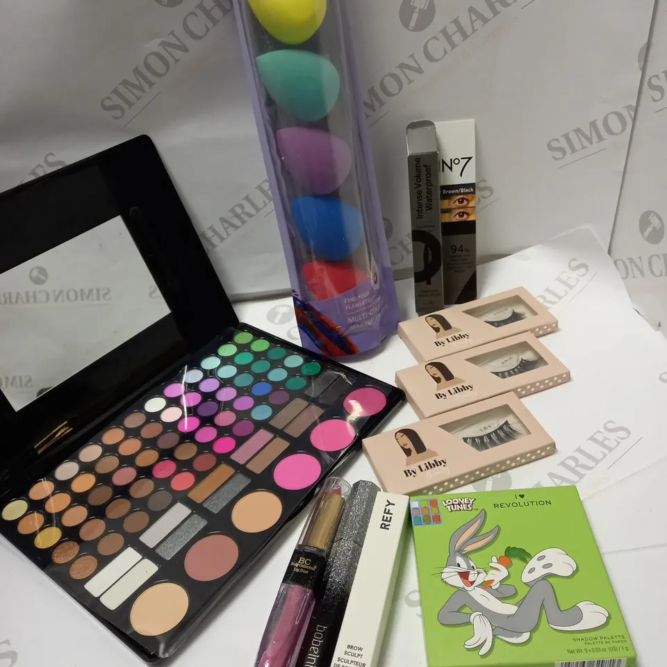 LOT OF APPROX 10 ASSORTED MAKEUP PRODUCTS TO INCLUDE WATERPROOF MASCARA, EYESHADOW PALETTE, REFY BROW SCULPT, ETC