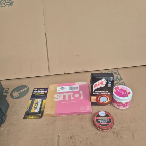 TOTE OF APPROXIMATELY 10 ASSORTED ITEMS INCLUDING SMOL DISHWASHER TABLETS, AUTO EXTRA FUNKY CASSETTE AIR FRESHENER, HARPIC POWER PLUS DEEP CLEAN TABS