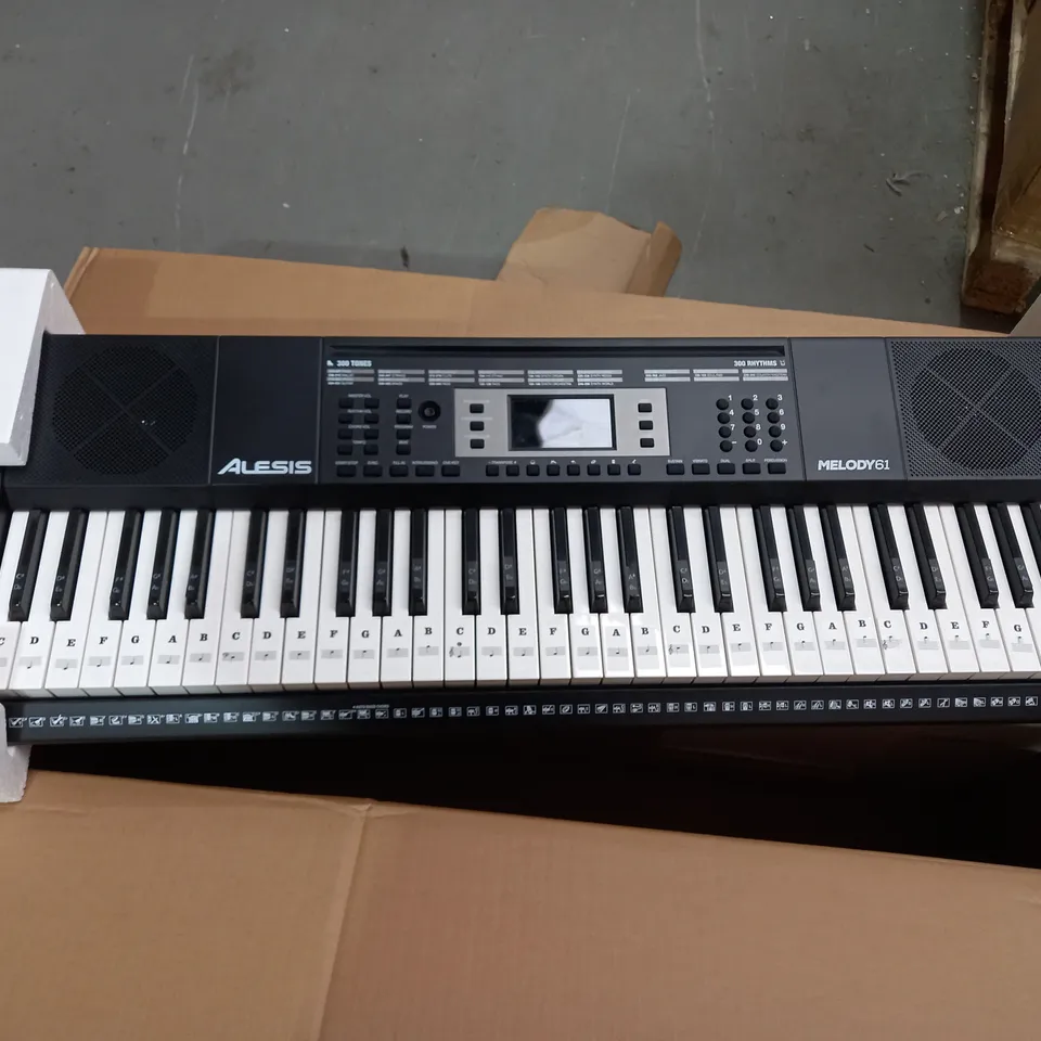 ALESIS MELODY 61 KEY KEYBOARD