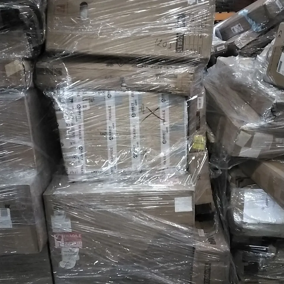 PALLET OF HOUSEHOLD ITEMS TO INCLUDE COMPACT SIDEBOARD,  TRASH CAN,  SHOE BENCH AND OTHER ASSORTED ITEMS...