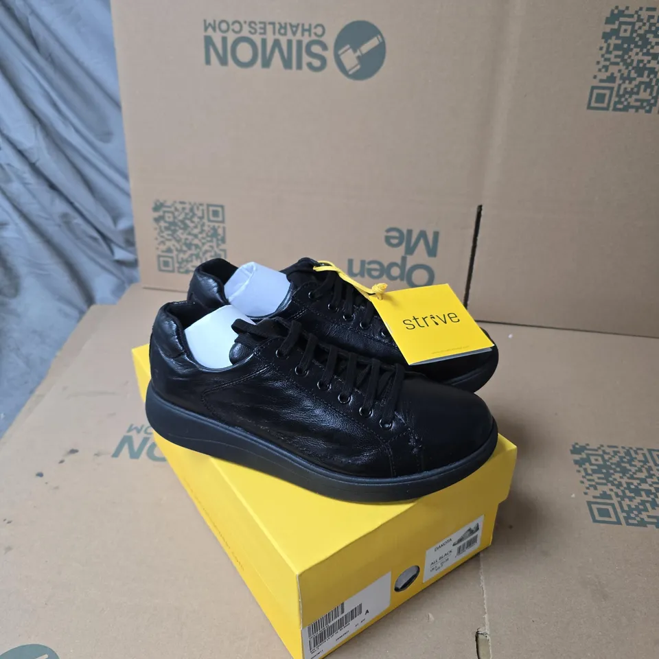 DAKOTA ALL BLACK TRAINERS – UK 5 (EU 38, US 7)