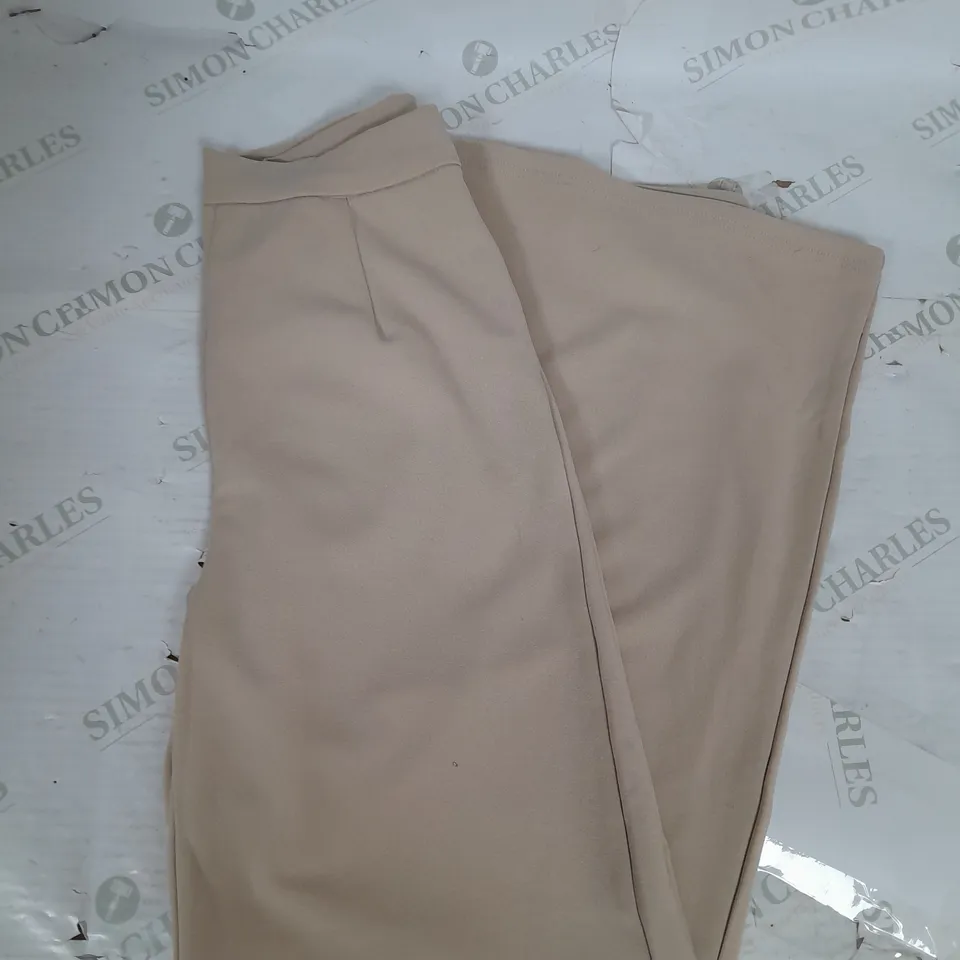 NAANA HIGH AISTED PLEATED WIDE LEG TROUSERS IN STONE SIZE 10