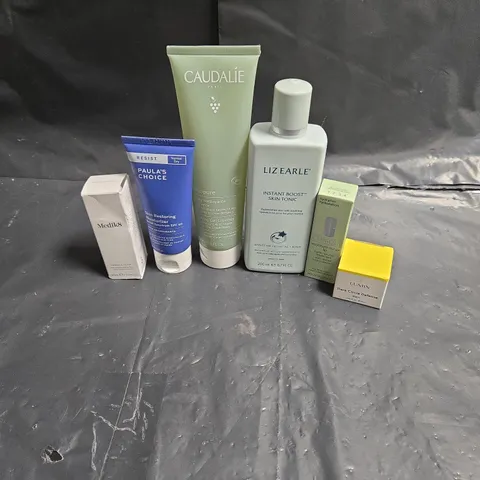 LOT OF 6 ASSORTED SKINCARE PRODUCTS TO INCLUDE - PAULA'S CHOICE SKIN RESTORING MOISTURISER - LUMIN DARK CIRCLE DEFENSE - LIZ EARLE INSTANT BOOST SKIN TONIC - ETC