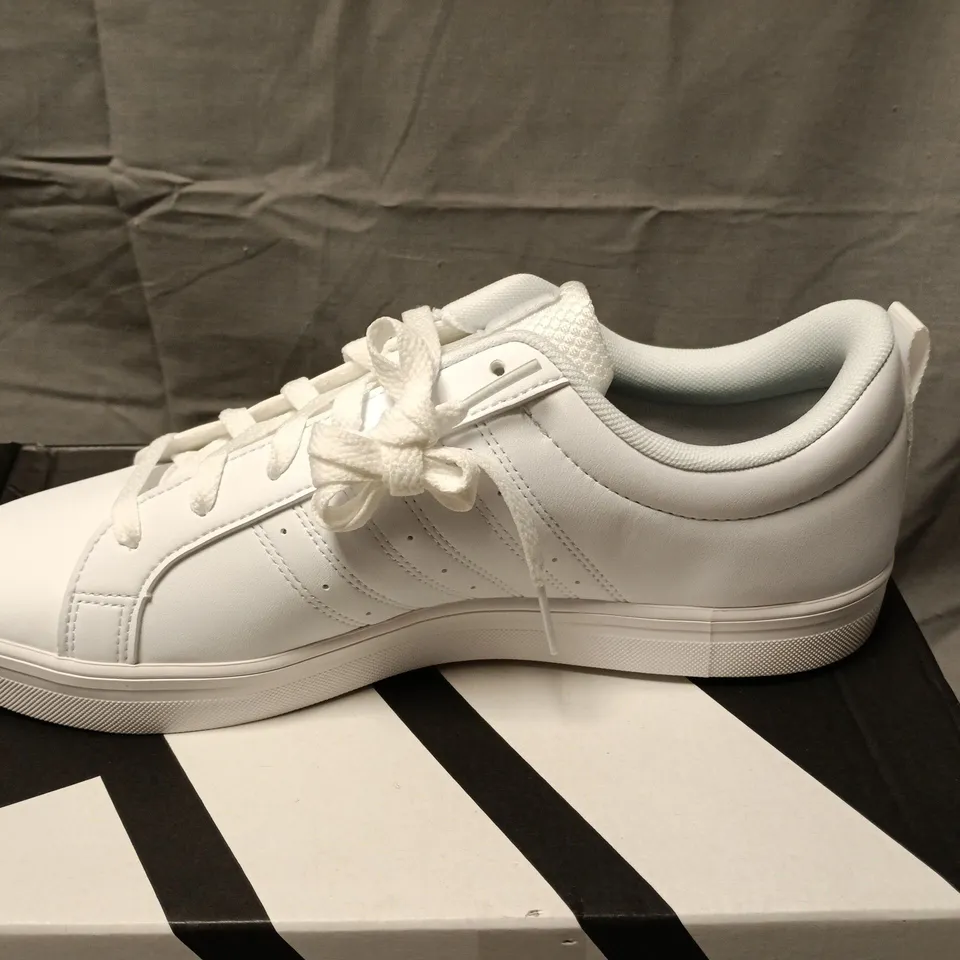 BOXED ADIDAS VS PACE 2.0 WHITE TRAINERS – UK 8 (US 8.5)