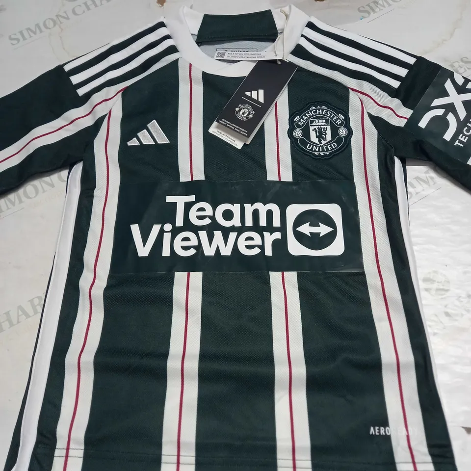 MANCHESTER UNITED FC AWAY SHIRT SIZE 7-8 YEARS