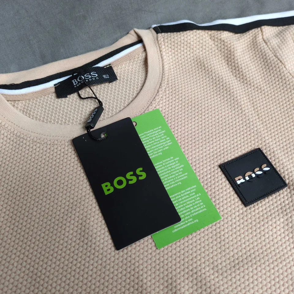 BOSS KIDS T-SHIRT AND SHORT SET IN NATURAL - 152