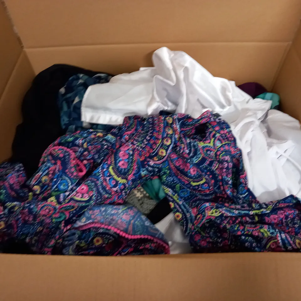 LARGE QUANTITY OF ASSORTED CLOTHING ITEMS TO INCLUDE ASOS, ZARA AND PAMELA MANN