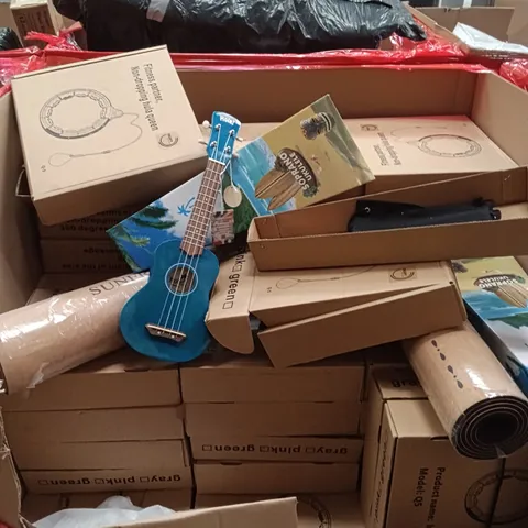 PALLET OF ASSORTED HOUSEHOLD GOODS AND PRODUCTS TO INCLUDE; UKULELES, NON DROPPING HULA QUEEN ETC