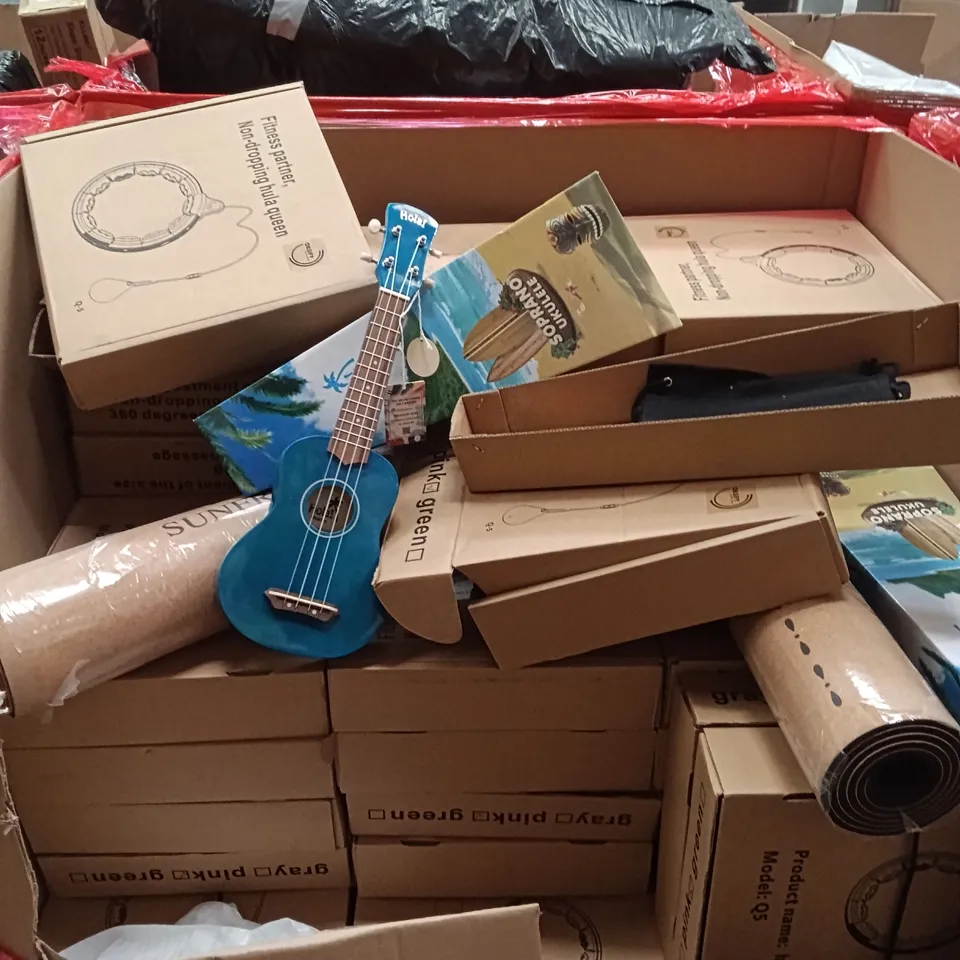 PALLET OF ASSORTED HOUSEHOLD GOODS AND PRODUCTS TO INCLUDE; UKULELES, NON DROPPING HULA QUEEN ETC