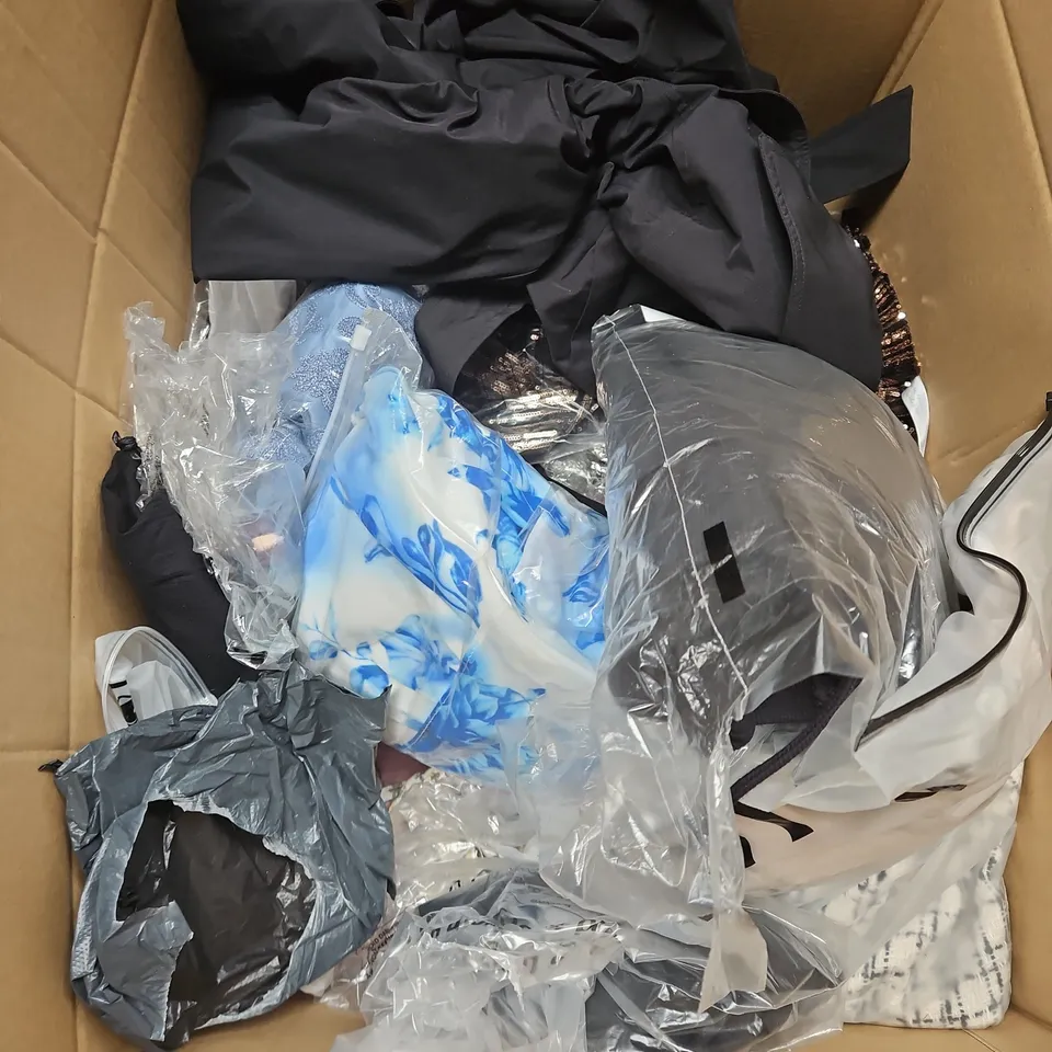BOX OF APPROXIMATELY 20 ASSORTED CLOTHING ITEMS TO INCLUDE DRESS, CARDIGAN, SHIRT, ETC