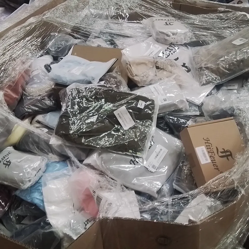 PALLET OF WOMEN'S AND MEN'S CLOTHING,SHOES,SWIMWEAR,LINGERIE PRODUCTS AND ITEMS TO INCLUDE;SHOES,BELT,JUMPER