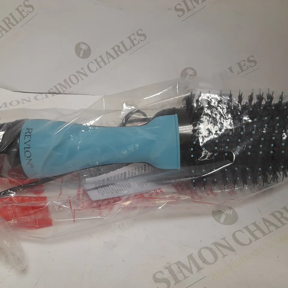 REVLON SALON HAIR DRYER AND VOLUMISER  RRP £59.99