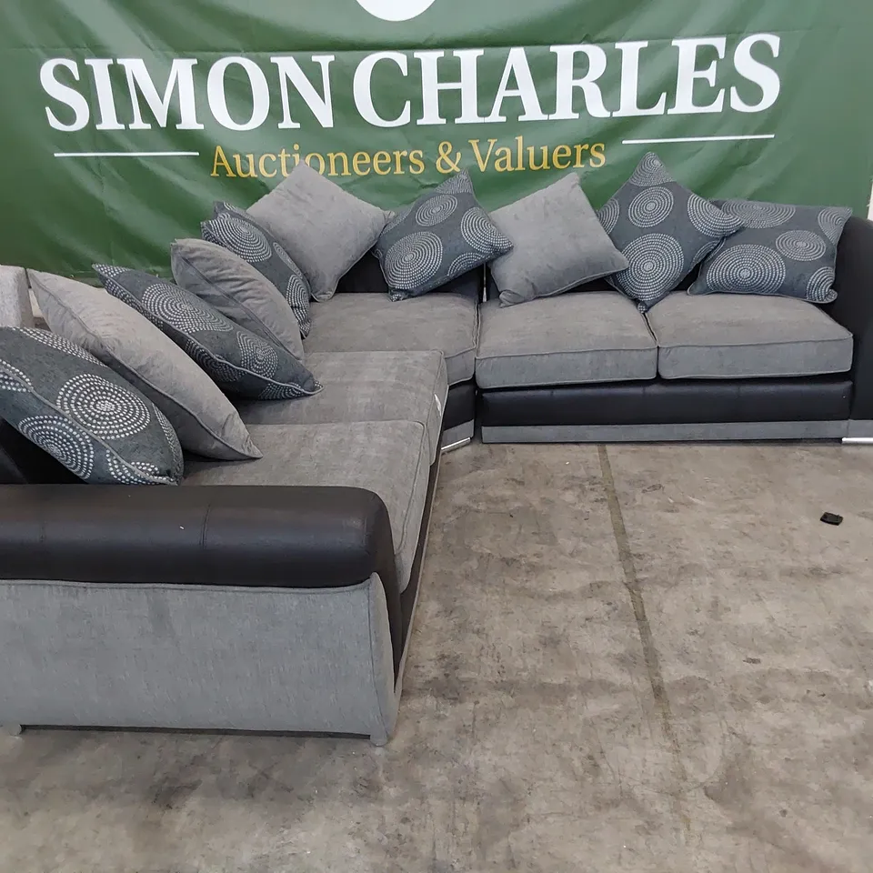 DESIGNER CORNER GROUP BLACK FAUX LEATHER & GREY FABRIC WITH SCATTER CUSHIONS 