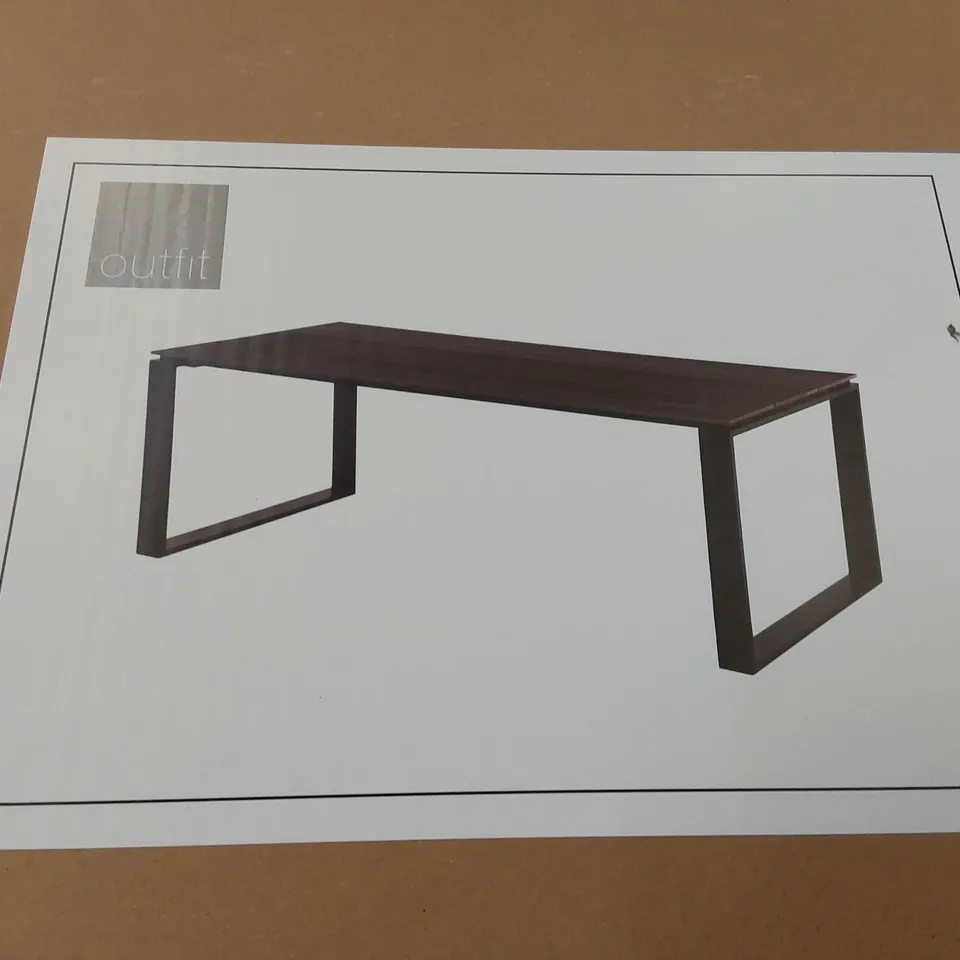 PALLET CONTAINING APPROXIMATELY 10 GARDEN TABLE TOPS 