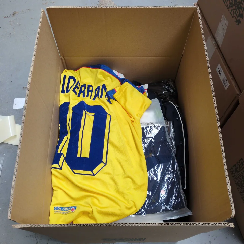 LARGE BOX OF APPROXIMATELY 25 ASSORTED CLOTHING ITEMS IN VARIOUS COLOURS, STYLES AND SIZES - COLLECTION ONLY