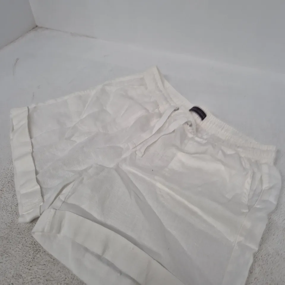 M&S COLLECTION WHITE SHOES – UK SIZE 10 (EUR 38)