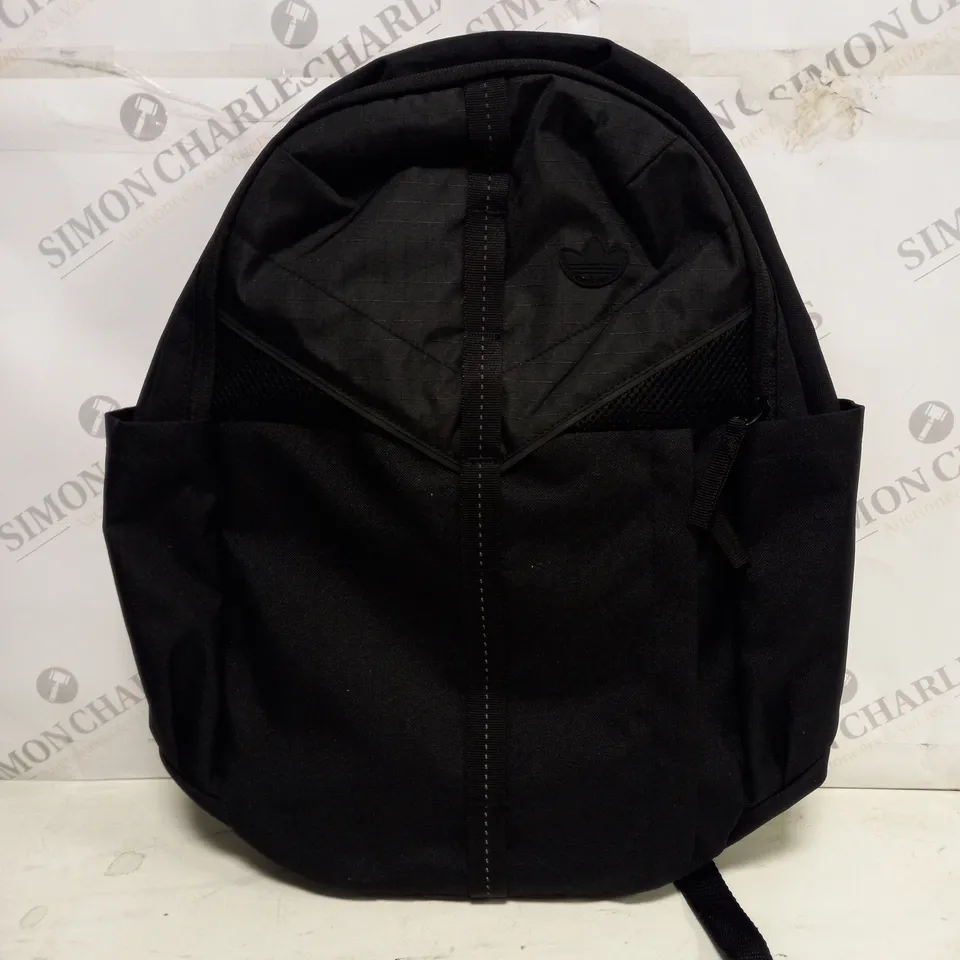 ADIDAS BACKPACK IN BLACK