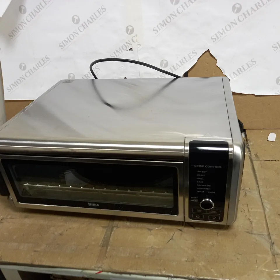 NINJA FOODI MINI OVEN 8-IN-1 FLIP MINI OVEN