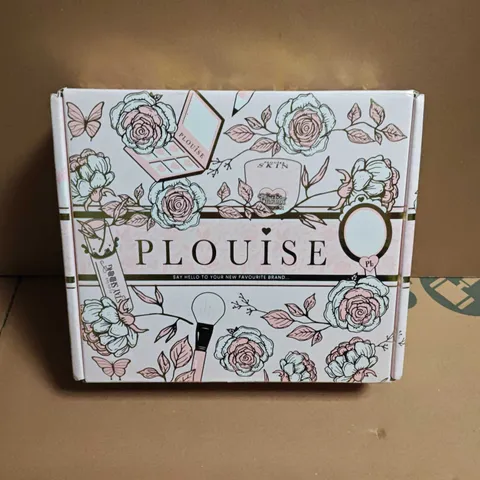 SEALED PLOUISE SMALL COSMETICS SURPRISE BOX SET