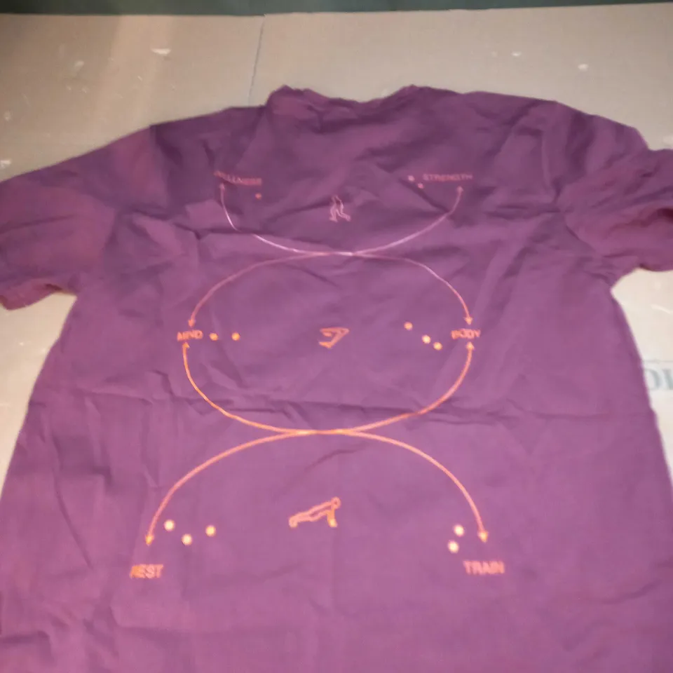 GYMSHARK CASUAL T-SHIRT SIZE S
