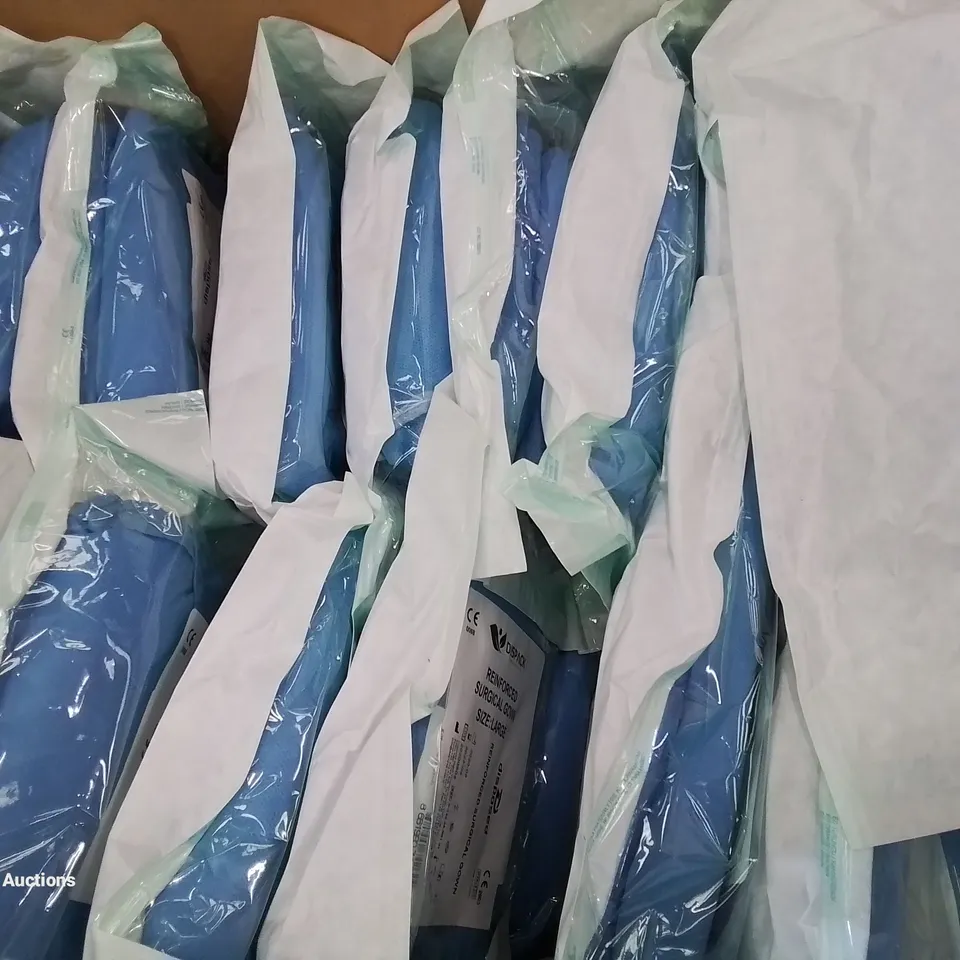PALLET OF APPROXIMATELY 800 BRAND NEW DISPACK REINFORCED SURGICAL GOWNS - SIZE LARGE 