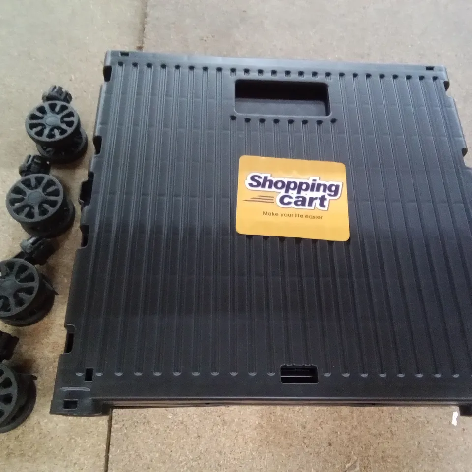 BOXED FOLDABLE UTILITY CART 